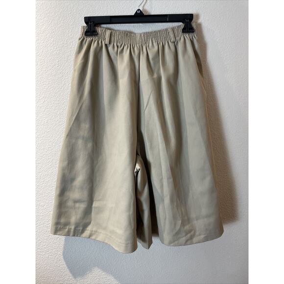 nu look, khaki wide shorts, high waist, size 11/12 - Picture 4 of 5